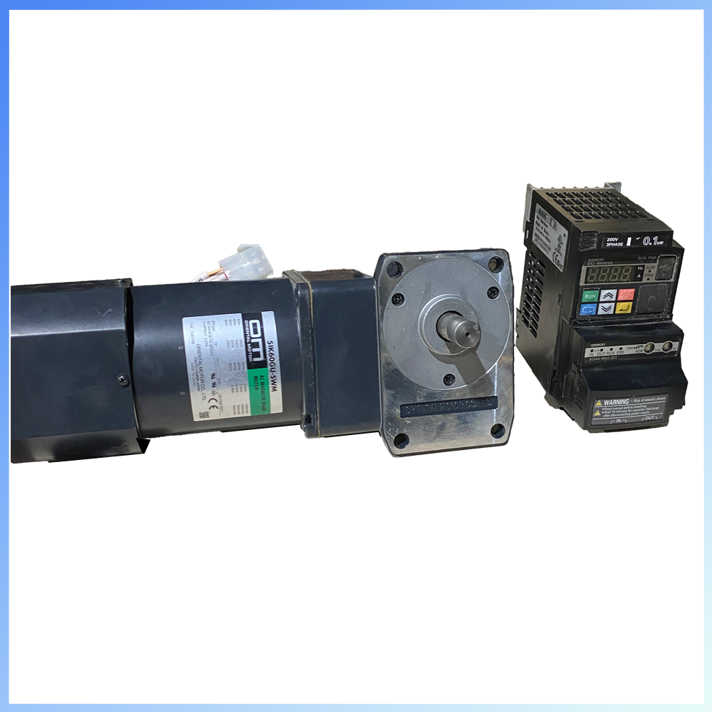3G3MX2-A2001-V1 + 3G3AX-MX2-ECT + OM 3ph 60 W magnetic brake motor 5IK60GU-SWM + 5GU25RA 25:1 right angle gearbox