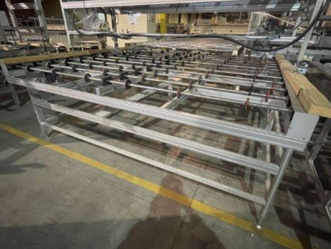 SFA 2,33m wide x 2,41m long (92 in. x 95 in.) Roller Conveyor