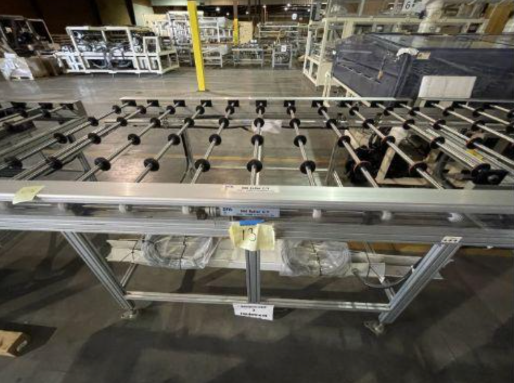 SFA 1,21m W x 2,38m L (48 in. x 94 in.) Model 906 Roller Conveyor