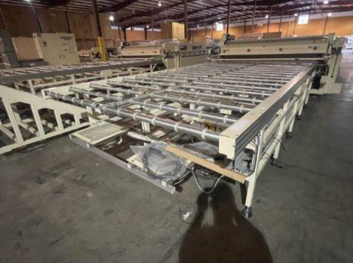 Solar panel laminator